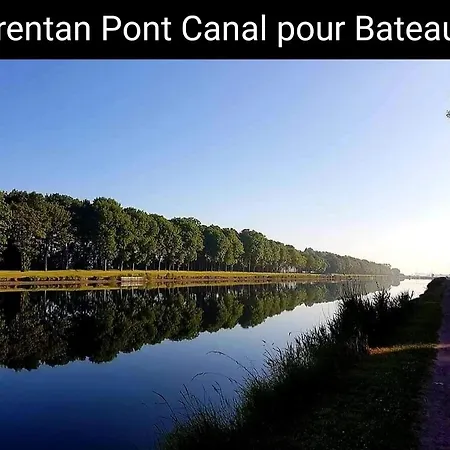 Des Zebres Aventuriers Ferienhaus L'Etang-Bertrand