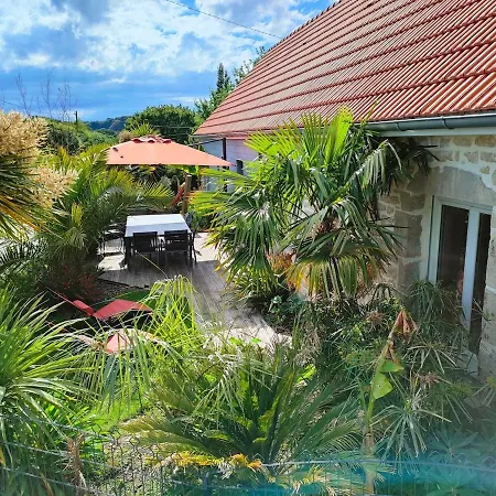 Des Zebres Aventuriers Ferienhaus L'Etang-Bertrand
